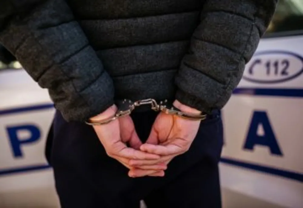 Primarul și angajații săi au fost săltați de poliție
