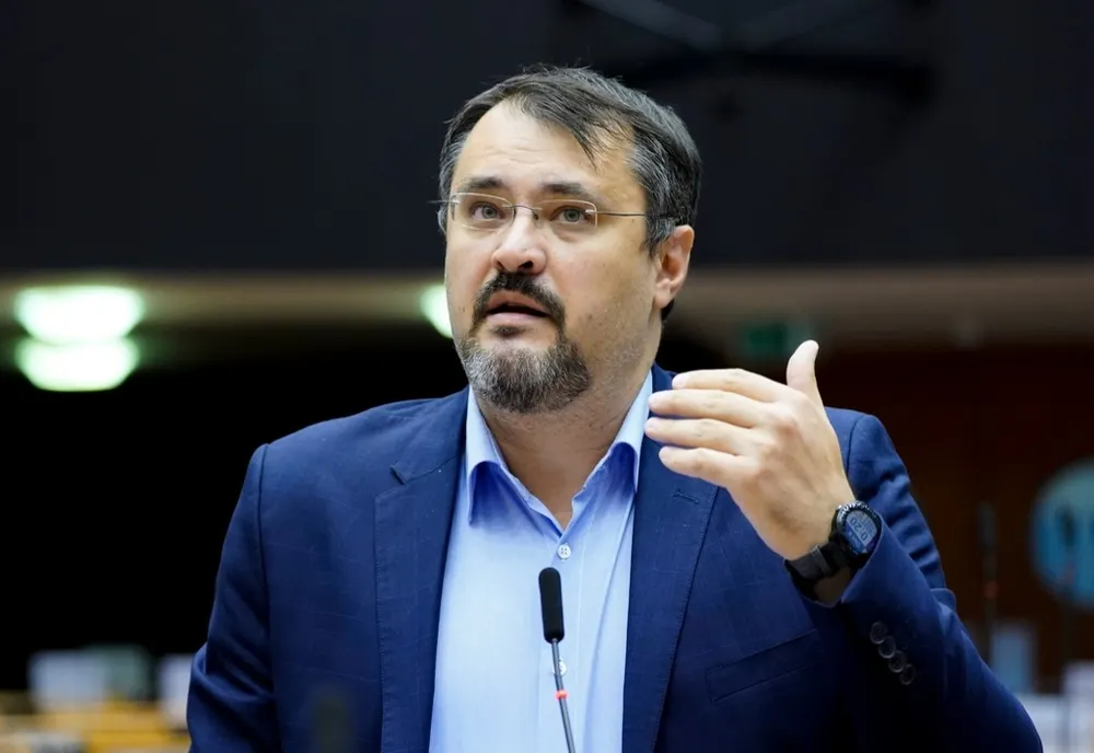 Ministrul Fondurilor Europene: ”Pensionarii vor ști clar când și cum le va crește pensia. Nu mai stăm la pixul lui Dragnea, la pixul lui Teodorovici”