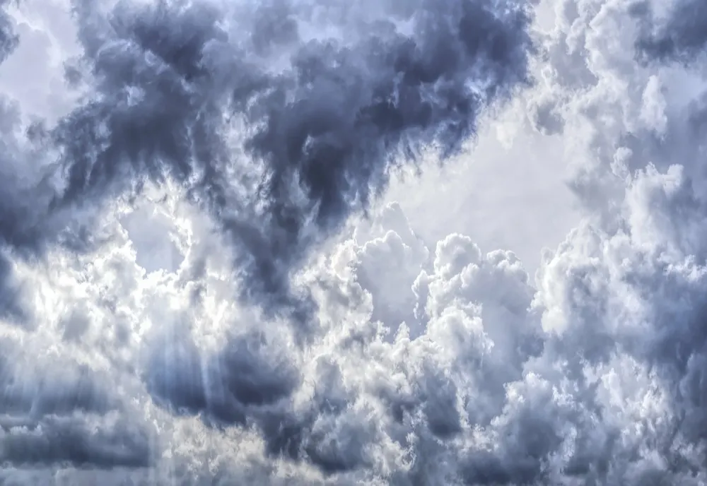 Avertisment meteo: Cod galben de furtuni în 15 judeţe. În sud este cod galben de caniculă