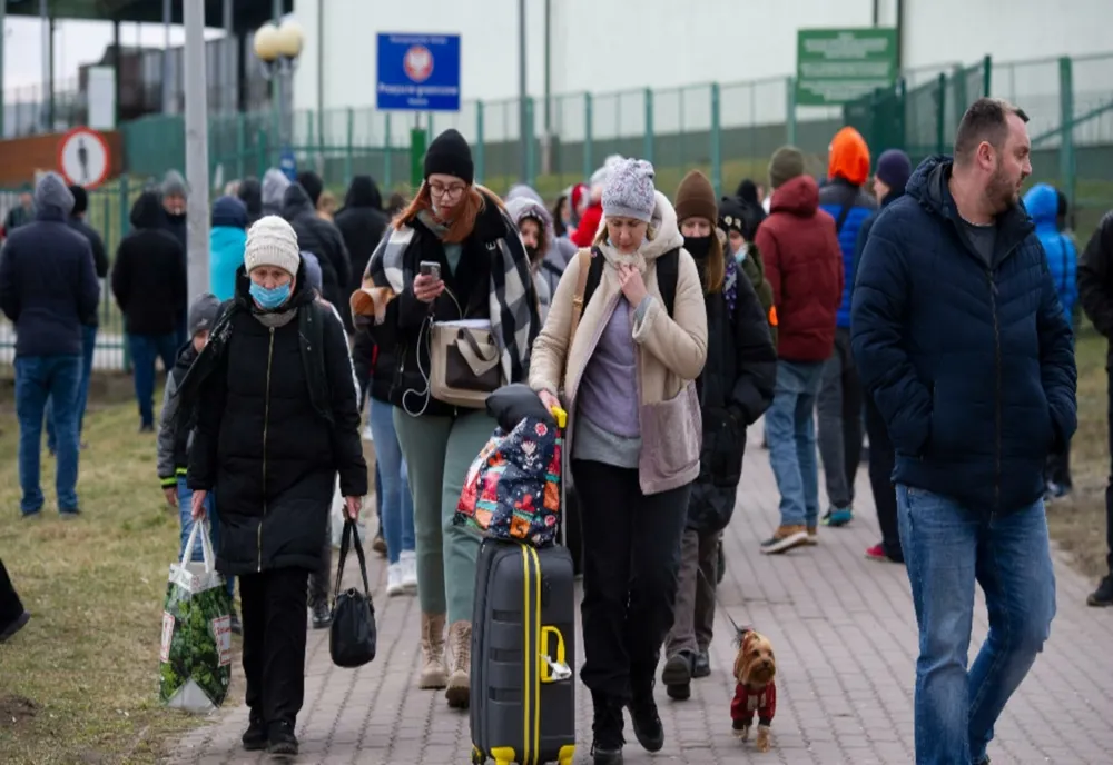 Poliţia de Frontieră: 8.334 de cetăţeni ucraineni au intrat joi în România, numărul lor fiind în scădere faţă de ziua precedentă