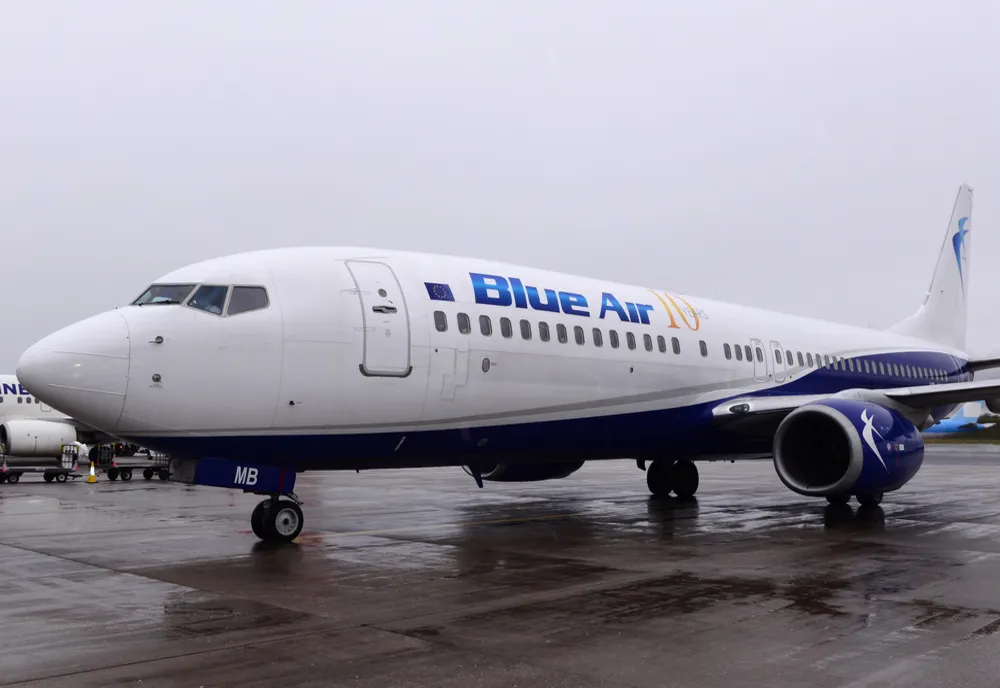Ce se întâmplă cu banii pe biletele de avion Blue Air anulate. Grindeanu: Eu nu sunt contabilul şi CEO-ul de la Blue Air