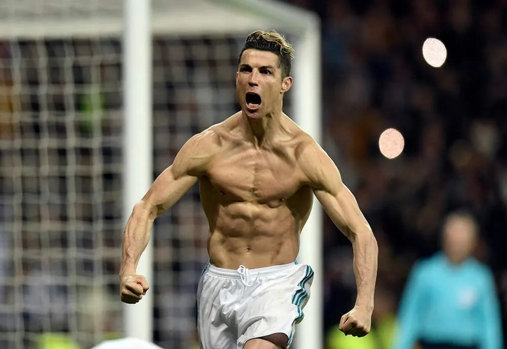 Cristiano Ronaldo ar urma să fie amendat cu un milion de lire sterline, după interviul exploziv acordat lui Piers Morgan - presă