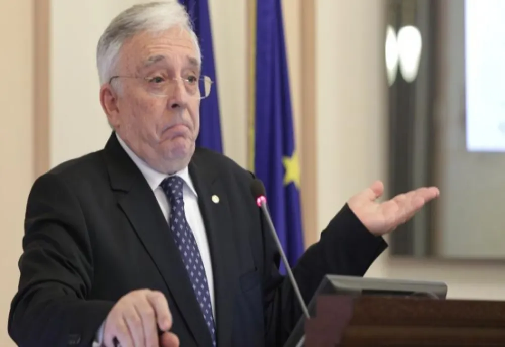 Isărescu taie speranțele românilor cu credite: "Nu discutăm despre reducerea dobânzii până când nu vedem că inflaţia se duce bine în jos"