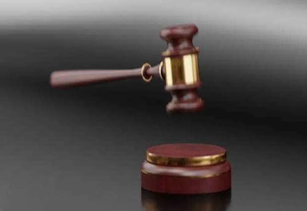 Judecătorii instanțelor din București amenință cu posibila oprire a activității și denunță „degradarea statului de drept”