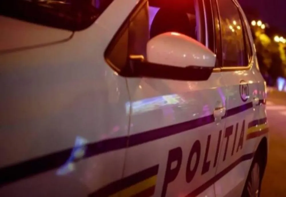 O fetiță de 6 ani a murit într-un accident cumplit. Șoferul s-a temut de furia localnicilor și a fugit la Poliție