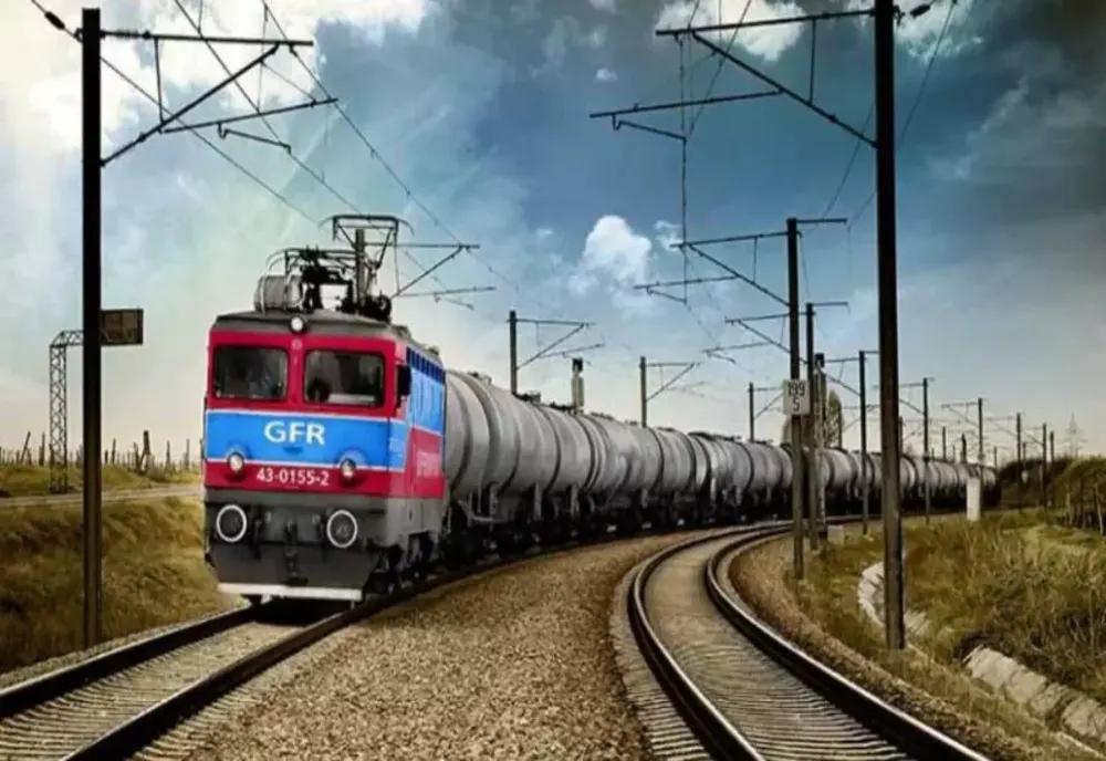 Tren oprit ore întregi în județul Buzău. Pasagerii au suportat căldura în vagoane fără climatizare