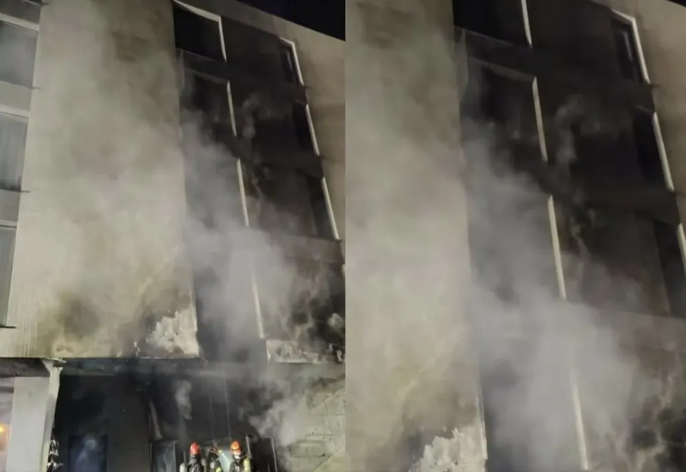 Incendiu masiv într-un bloc din Cluj-Napoca. Mai multe apartamente au fost afectate, zeci de persoane evacuate
