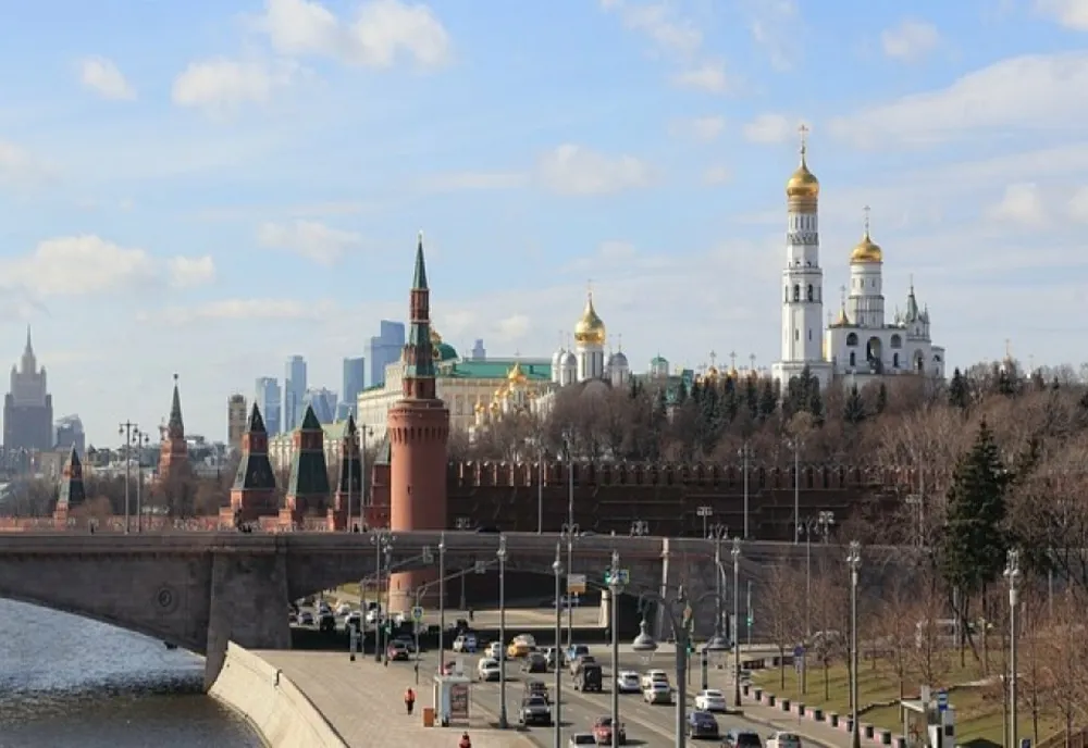 Rusia a anunţat că închide Consulatul României la Sankt Petersburg