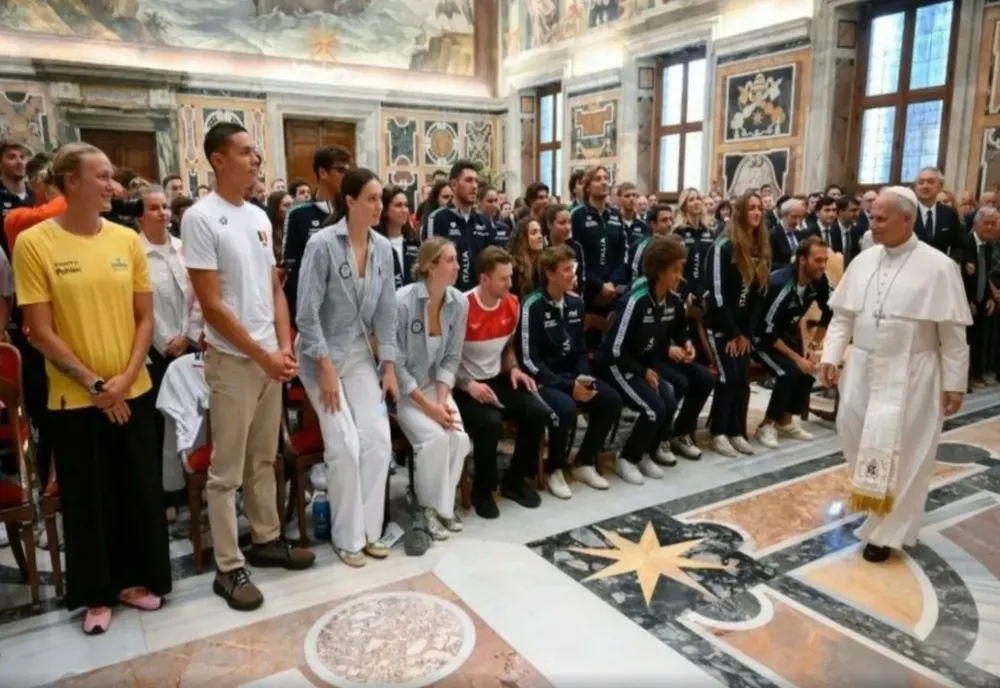 David Popovici, în audienţă la Papa Leon. ”Sportul este medicament pentru trup şi spirit”