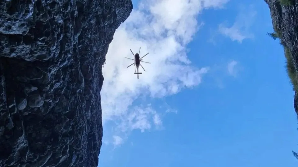 4 drumeți epuizați, recuperați cu elicopterul SMURD din zona muntelui Moraru