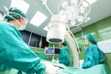 Tumoră de 10 kg, extirpată din abdomenul unui bărbat la Brăila