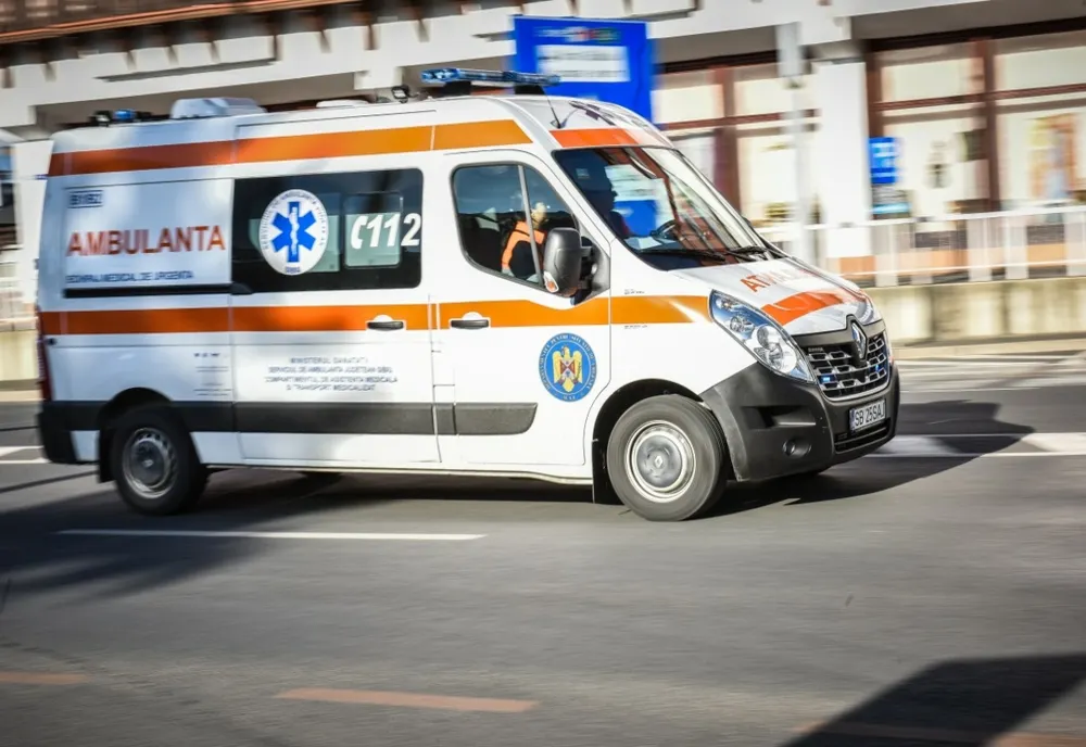 Tragedie în Iași. O copilă de doi ani a murit după ce a fost lăsată nesupravegheată în cadă