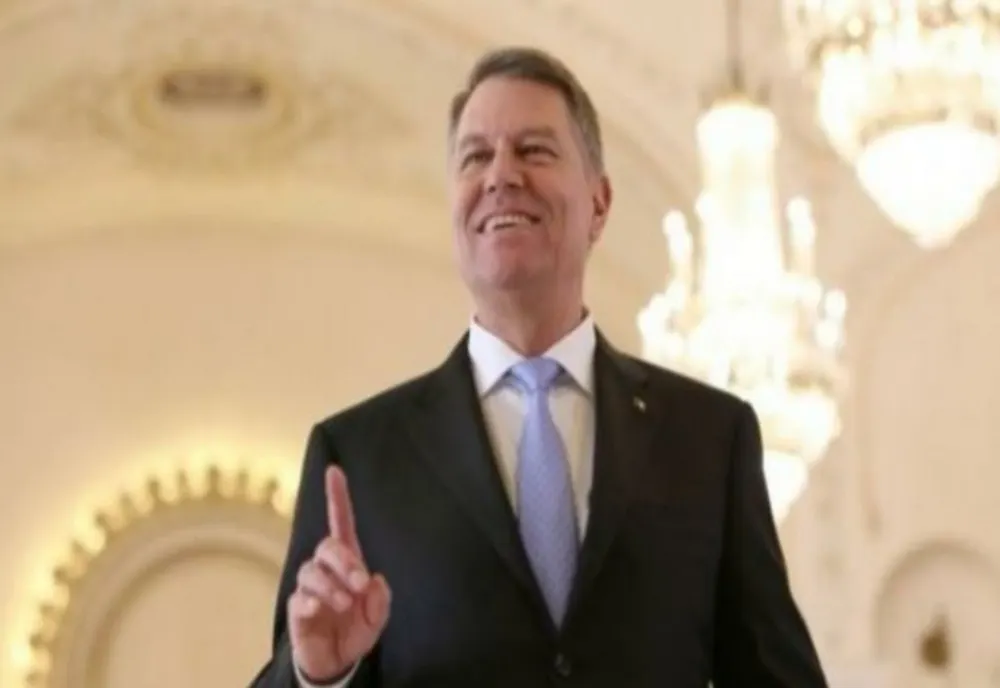 Klaus Iohannis, mesaj cu ocazia Zilei Veteranilor din Teatrele de Operaţii: Prilej de a-i omagia pe toţi militarii care, departe de casă şi familii, şi-au îndeplinit misiunile încredinţate