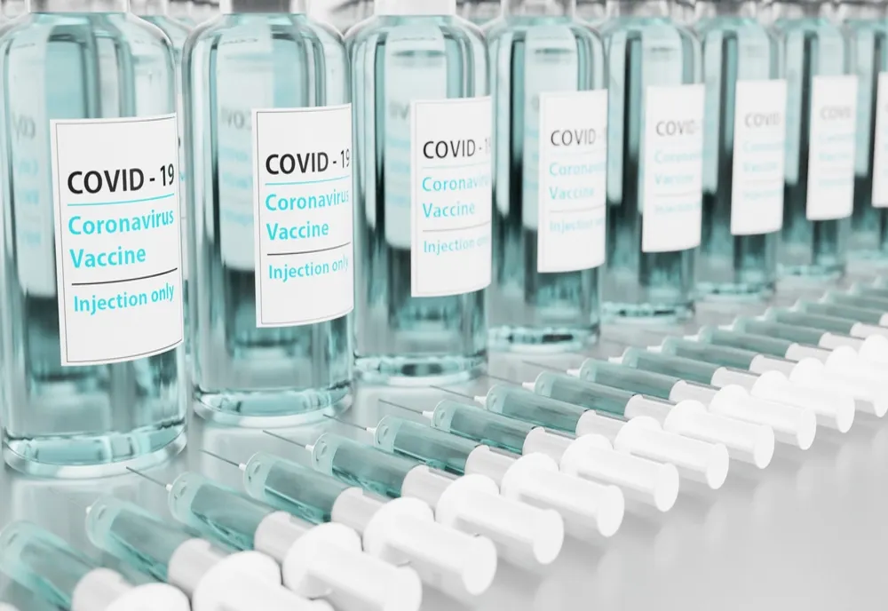 CNCAV: În ultimele 24 de ore au fost vaccinate peste 25.000 de persoane, din care circa 6.400 cu prima doză