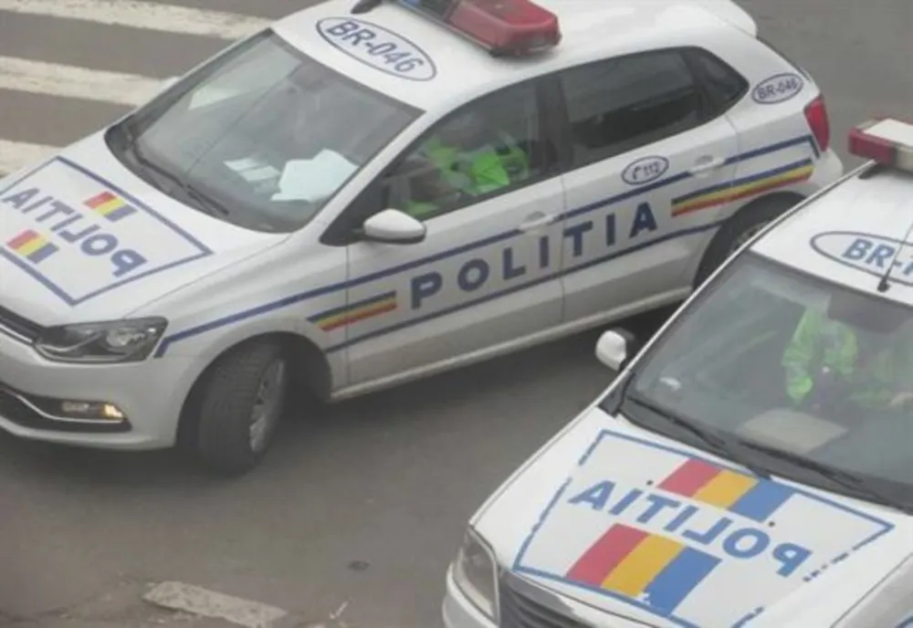 Adolescent lovit de mașina Poliției pe trecerea de pietoni