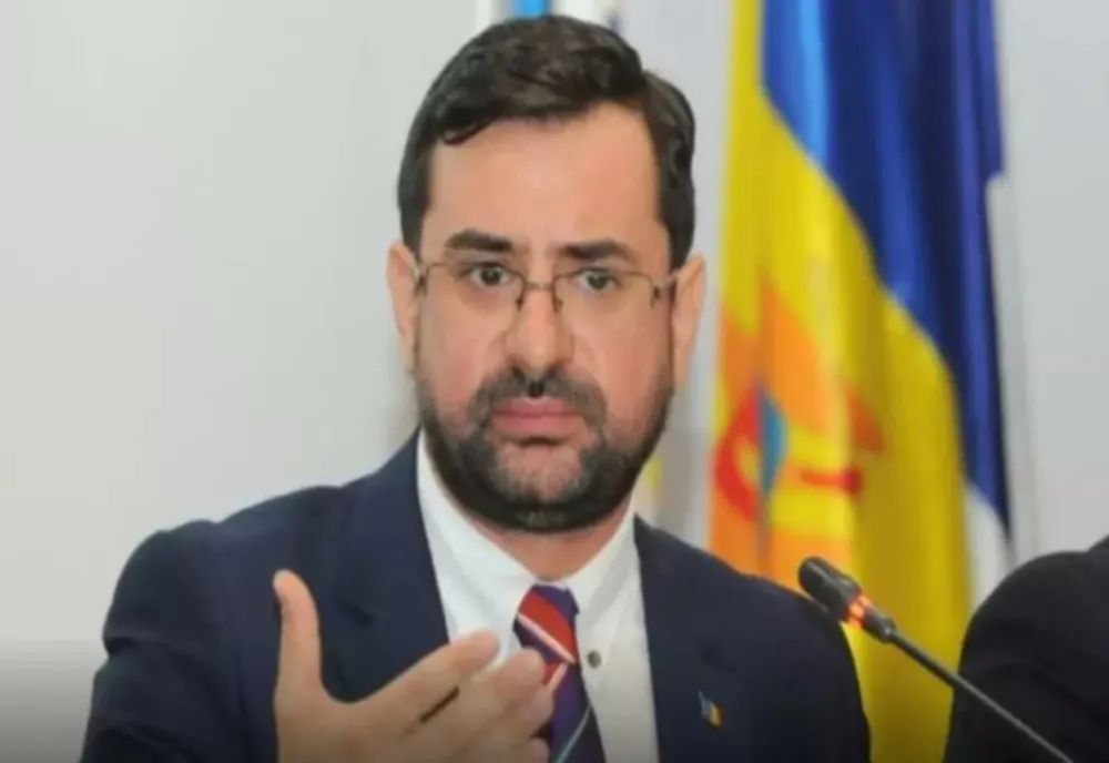 Adrian Chesnoiu, aplaudat în Parlament la votul pentru ridicarea imunităţii: "Sunt un om simplu şi aşa o să rămân"