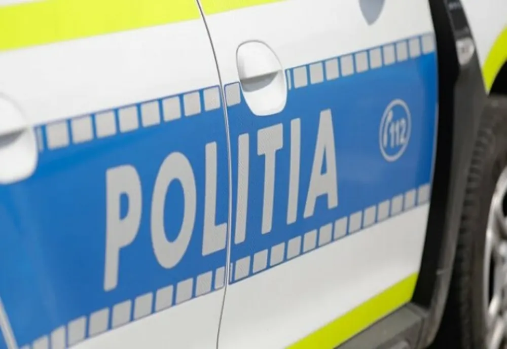 Sediul unui post de poliţie, spart de hoți. Doi bărbaţi au fost arestaţi preventiv