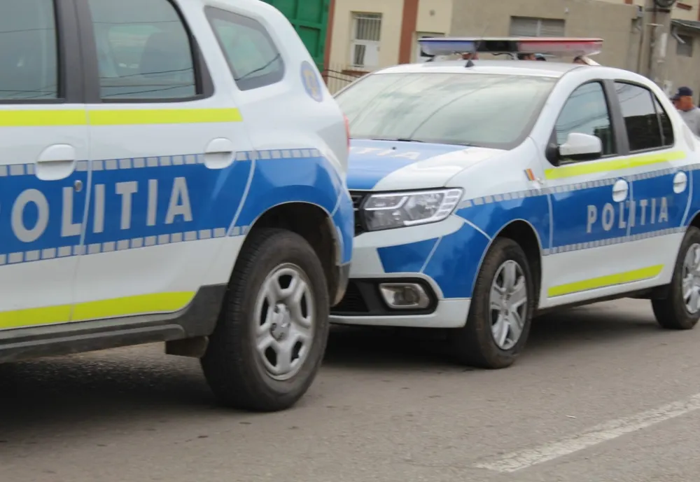 Un polițist falsifica amenzi și aduna bani pentru bugetul local. Agentul a fost reținut