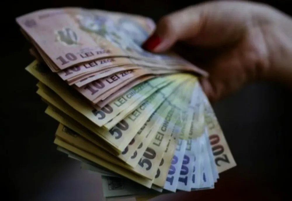 Angajat al unei primării din Mureș, prins luând mită pentru a atesta că o persoană a muncit în folosul comunității