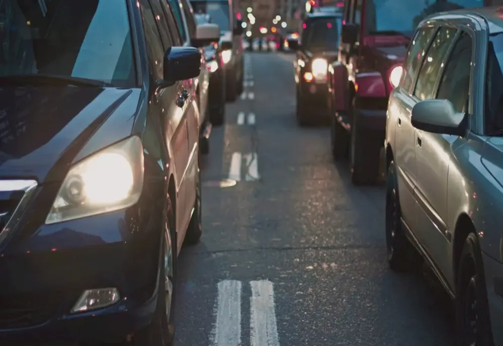 Jale mare pentru samsarii auto. Guvernul adoptă legea care INTERZICE înmatricularea acestor vehicule