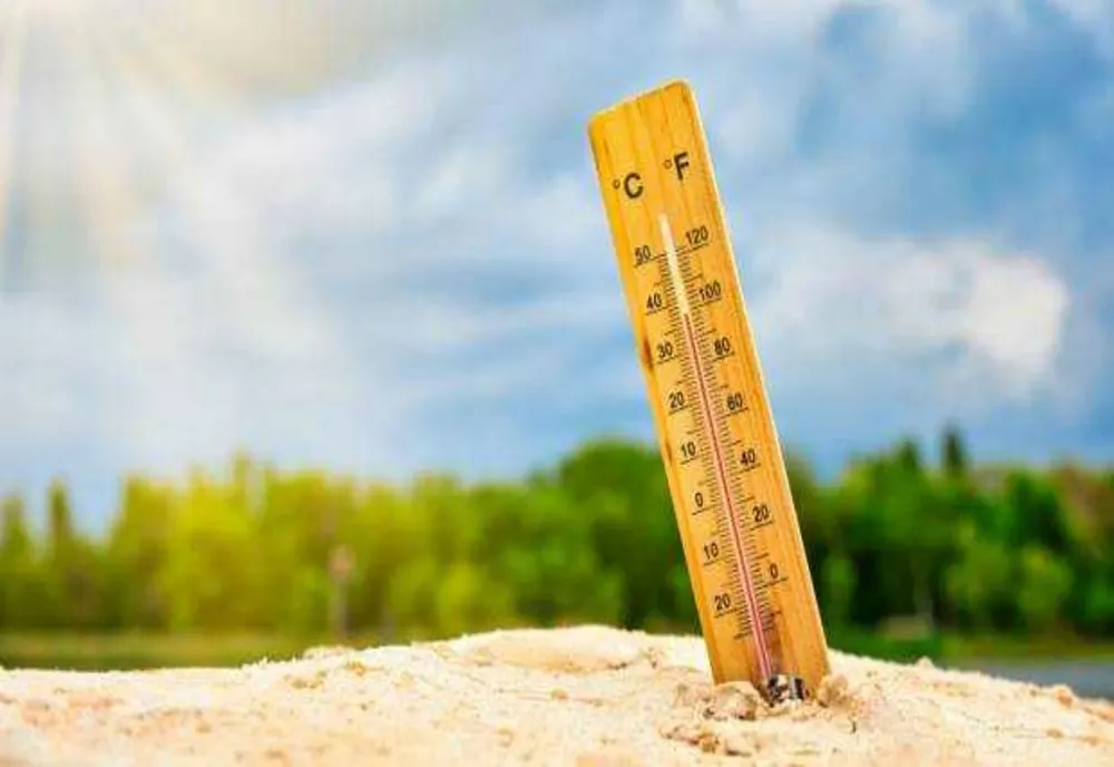 Se încălzește în toată țara: maxime de 26°C, soare predominant și ploi trecătoare pe arii restrânse
