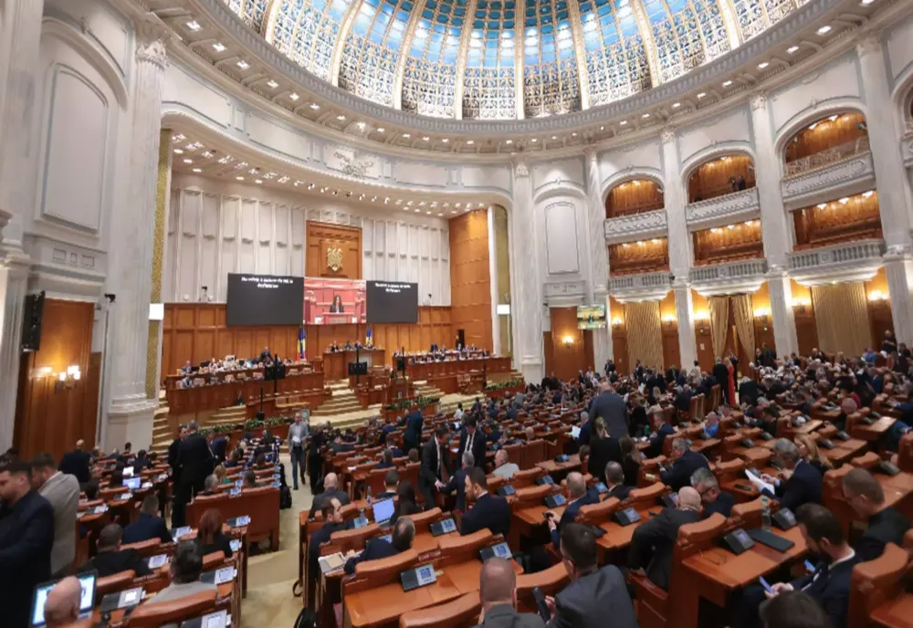 Parlamentarii, chemați din vacanță pentru proiectele din PNRR. Măsurile propuse de PSD pentru rezolvarea crizei, în Parlament