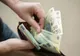 Paștele supraviețuirii: Masa de sărbătoare, un lux de neatins pentru mulți pensionari VIDEO
